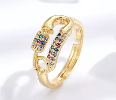 A gold-tone link-inspired ring with multicoloured stone accents — alternate view | Jeweliano
